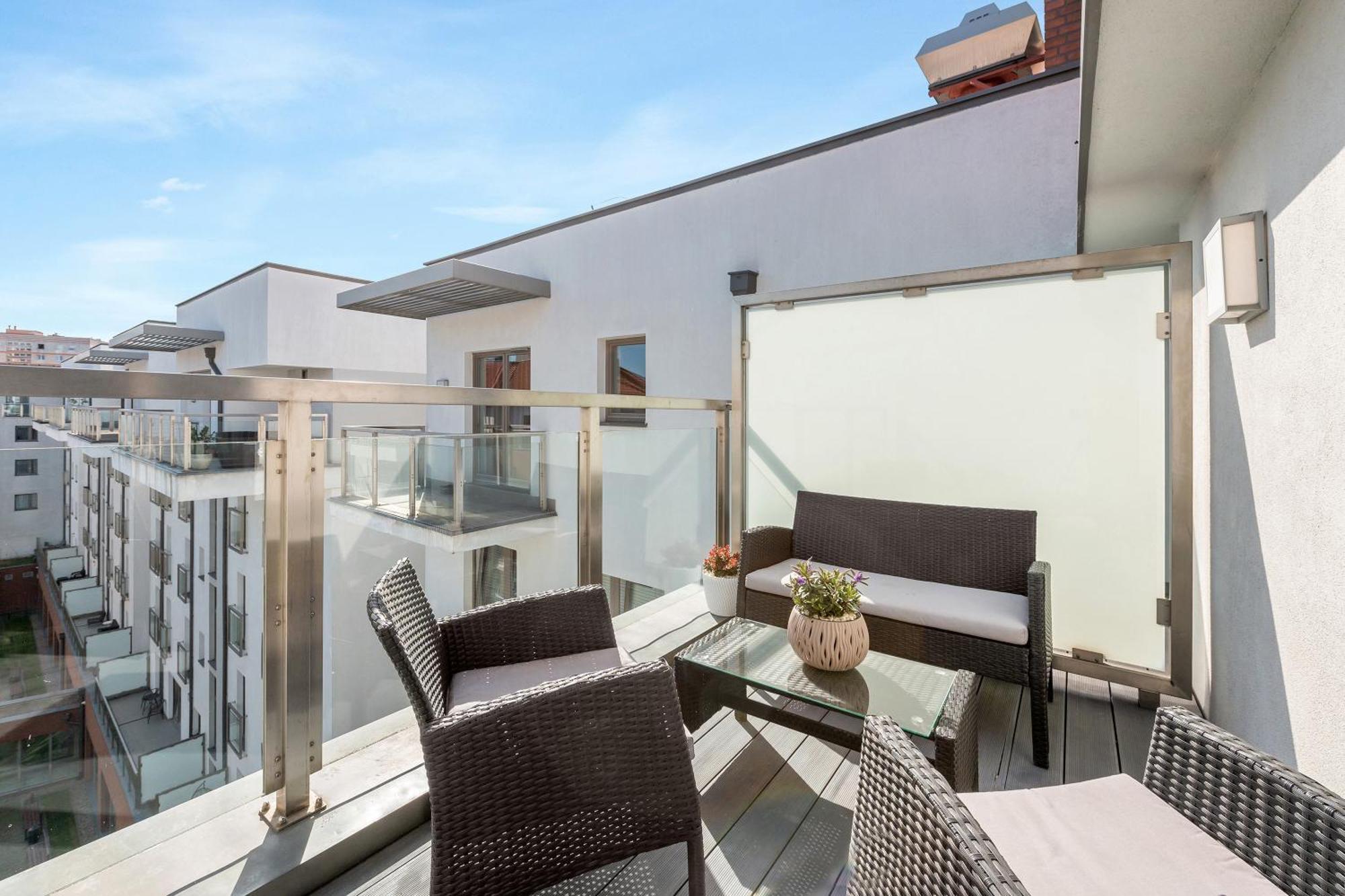 Waterlane Riverside Spa, Pool & Gym By Downtown Apartments Gdansk Room photo