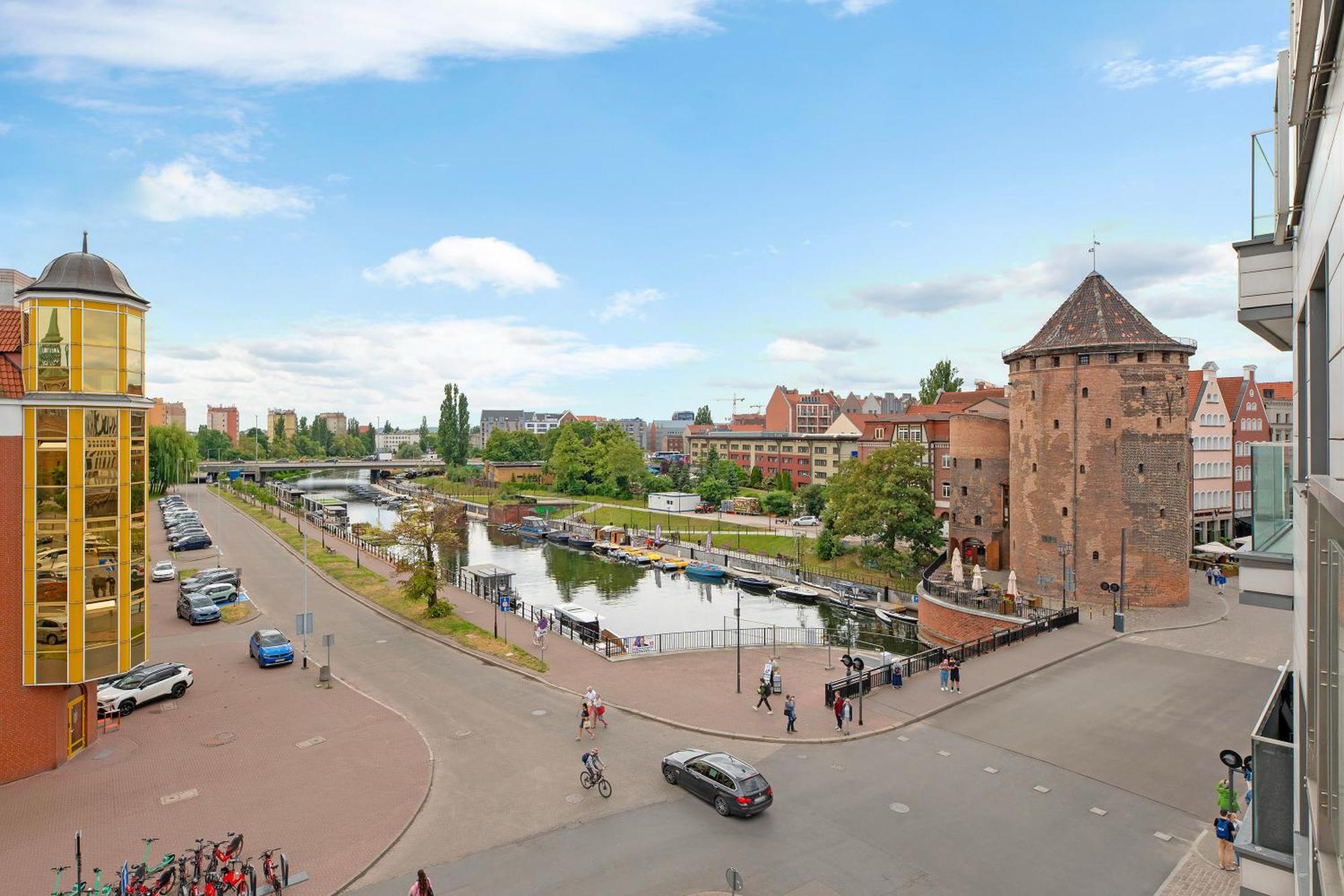 Waterlane Riverside Spa, Pool & Gym By Downtown Apartments Gdansk Room photo