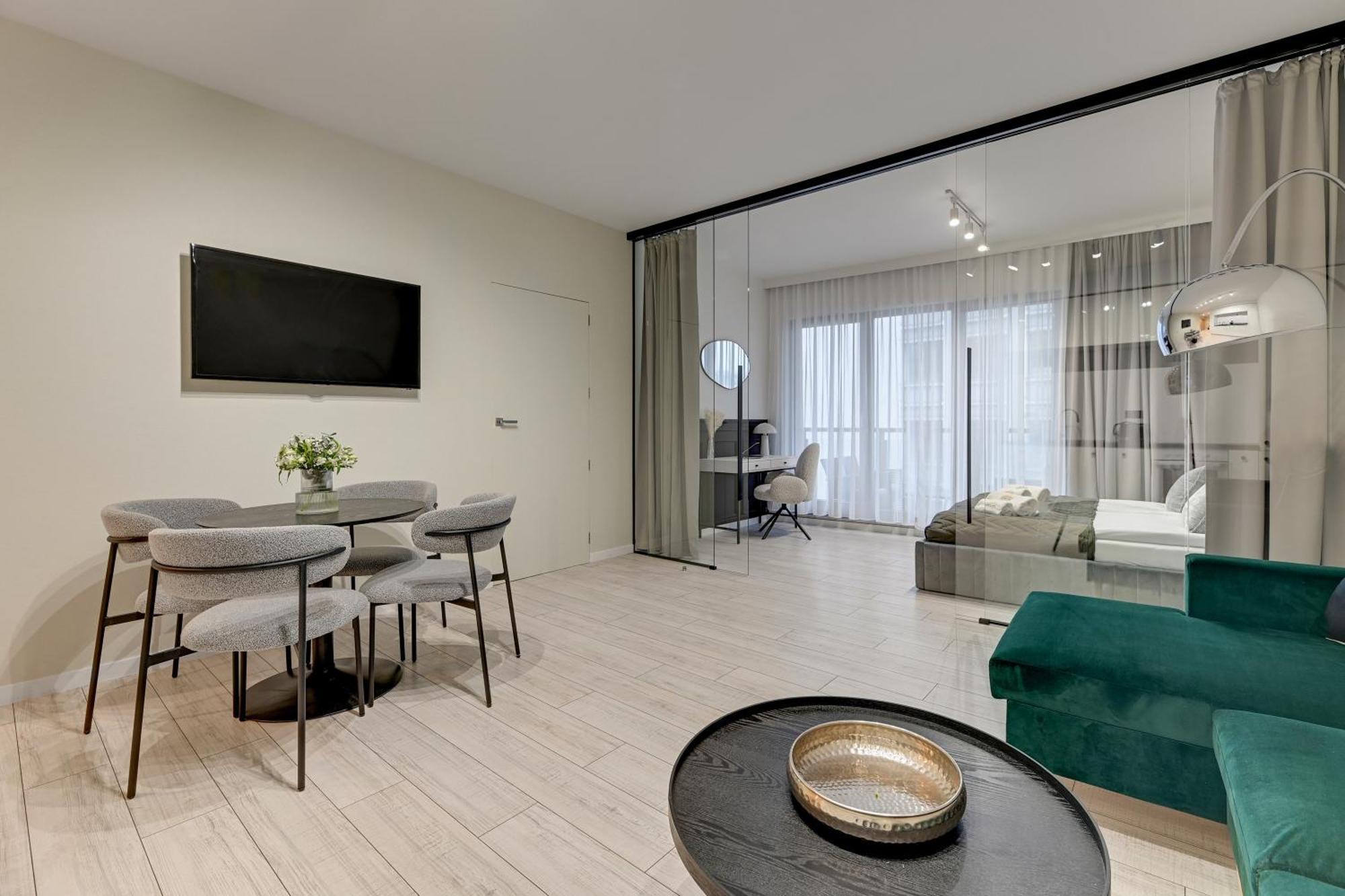 Waterlane Riverside Spa, Pool & Gym By Downtown Apartments Gdansk Exterior photo