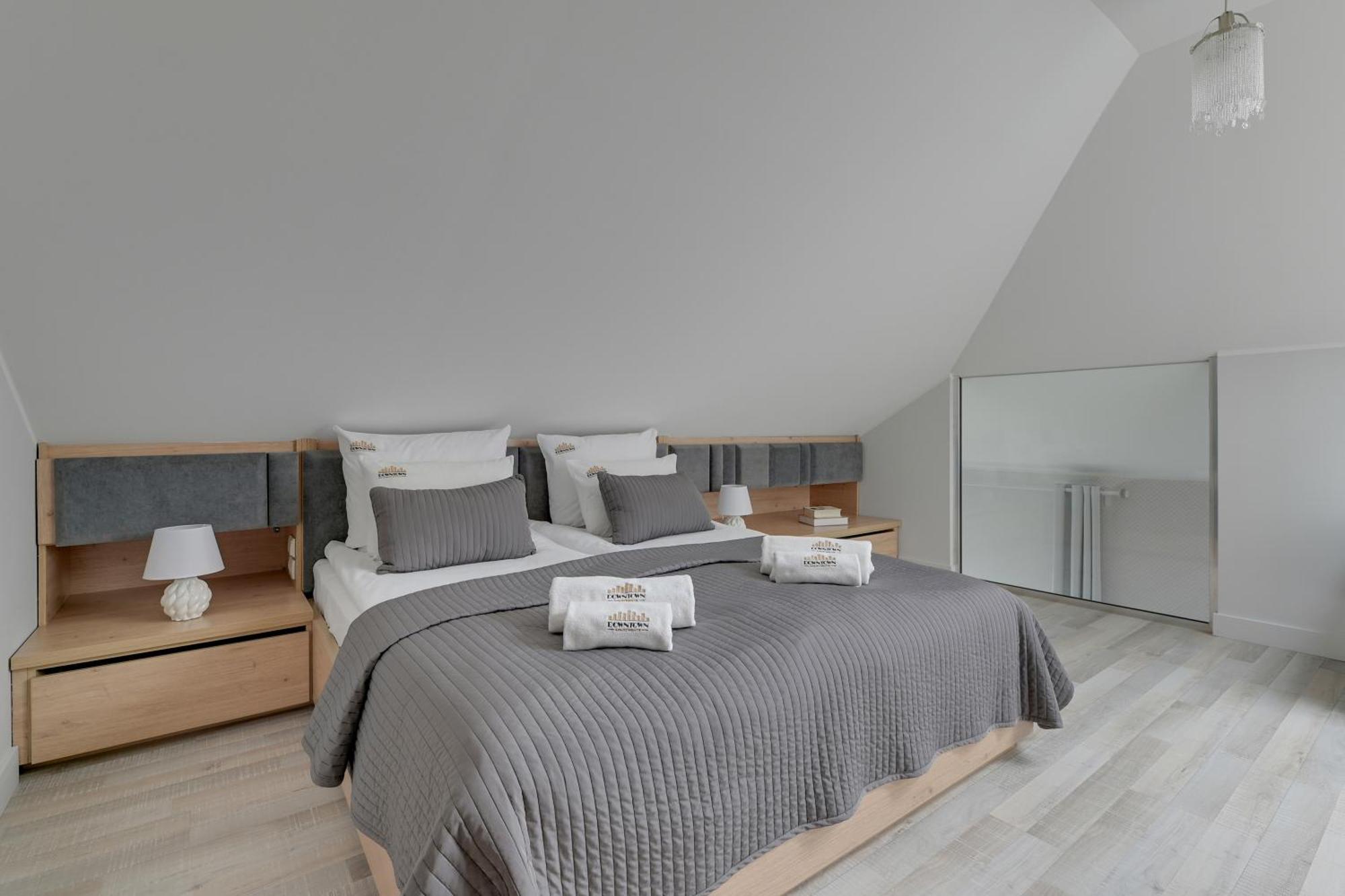 Waterlane Riverside Spa, Pool & Gym By Downtown Apartments Gdansk Room photo