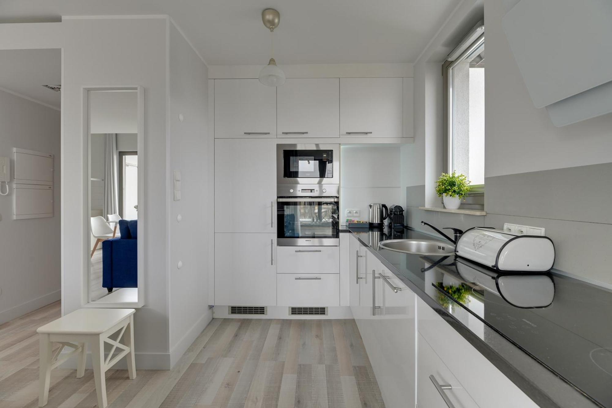Waterlane Riverside Spa, Pool & Gym By Downtown Apartments Gdansk Room photo